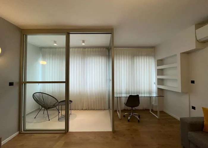 Skg Modern Apt1